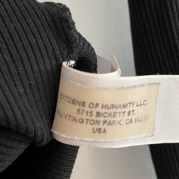 Citizens black ribbed top size small - Picture 5 of 7